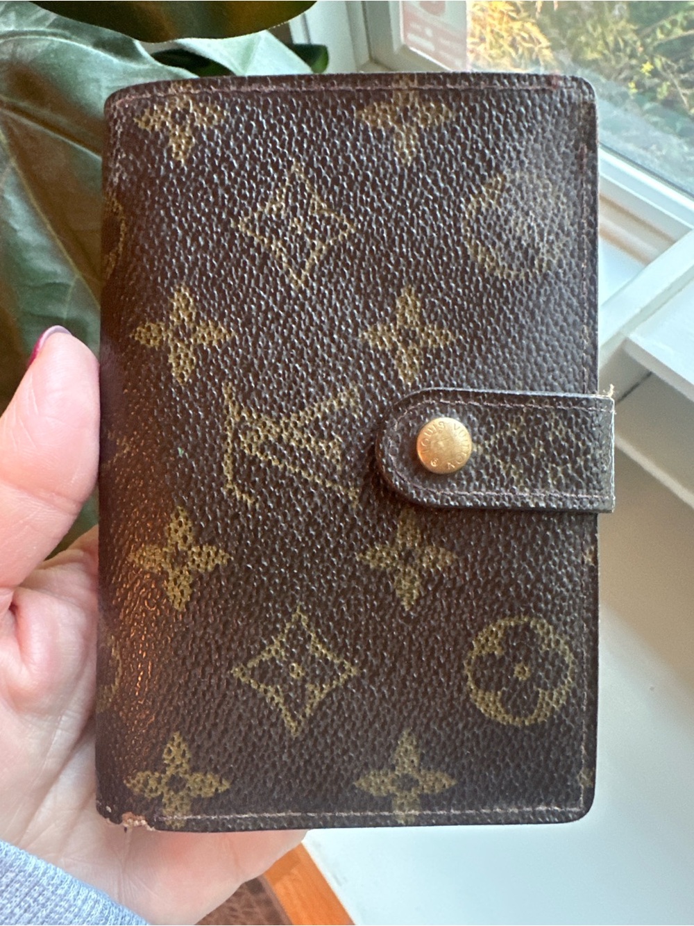 Louis Vuitton Monogram Kiss Lock Compact Wallet